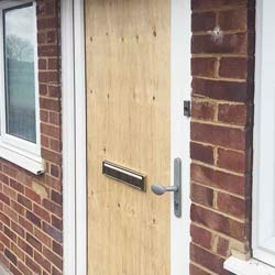 Emergency 24 Hr Burglary Repairs for Homes & Commercial Premises Bushey Heath WD23 & across Hertfordshire